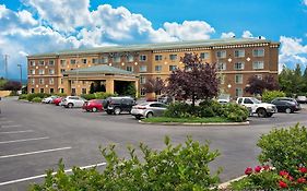 Oxford Suites Spokane Valley